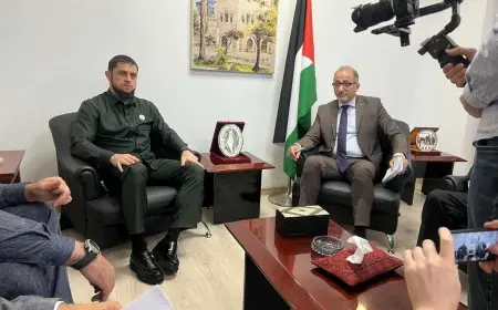 وفد شيشاني رفيع المستوى يزور المندوبية الدائمة لفلسطين بالجامعة العربية لبحث آليات إغاثة غزة