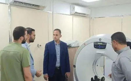 نائب وزير الصحة يتفقد مستشفى رأس الحكمة ويوجه بتشكيل فرق عمل لرفع الكفاءة وتذليل المعوقات