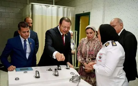 رئيس هيئة الاعتماد والرقابة الصحية يتفقد مستشفى رأس التين العام ووحدة طب أسرة الجمرك