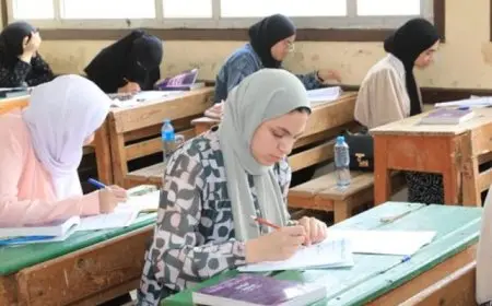 المدارس تتحدى قرارات التعليم وتجبر أولياء الأمور على اختيار البكالوريا