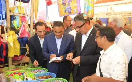 وزير التموين ومحافظ مطروح يتفقدا مشروعات وخدمات التموين بالمحافظة