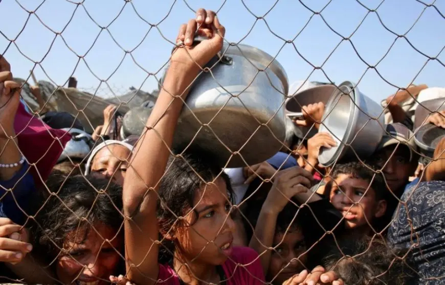 إسبانيا تعتزم إرسال مساعدات غذائية عاجلة تكفي لـ11 ألف شخص في غزة
