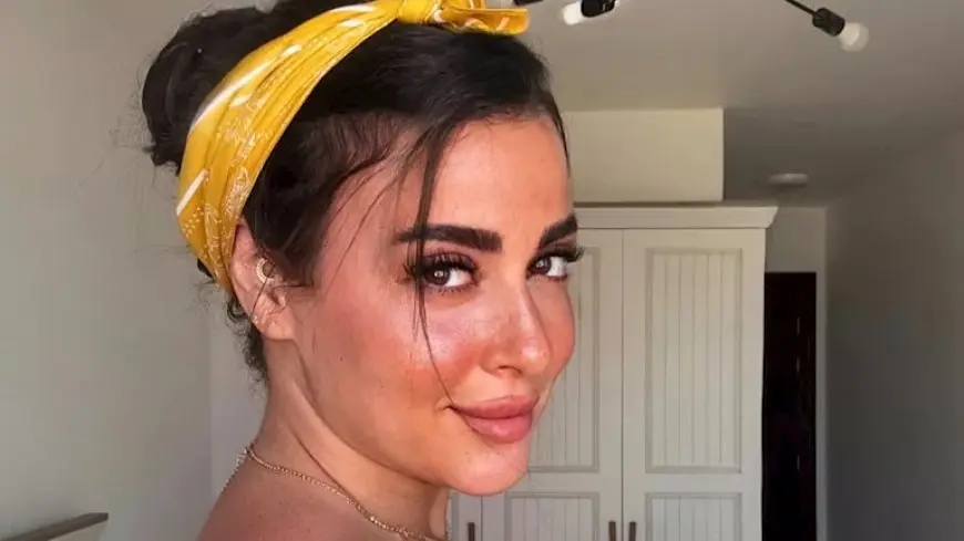 ميرنا نور الدين تنشر إطلالة جريئة من داخل غرفتها.. والجمهور يعلق (صور)