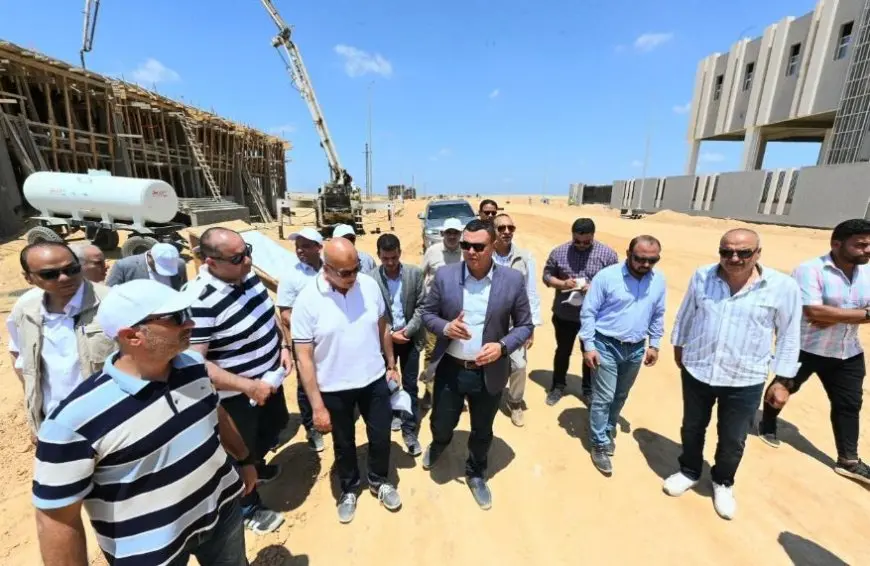 وزير الإسكان يتفقد تنفيذ 5016 وحدة لمحدودي الدخل بالحي التاسع بمدينة برج العرب الجديدة
