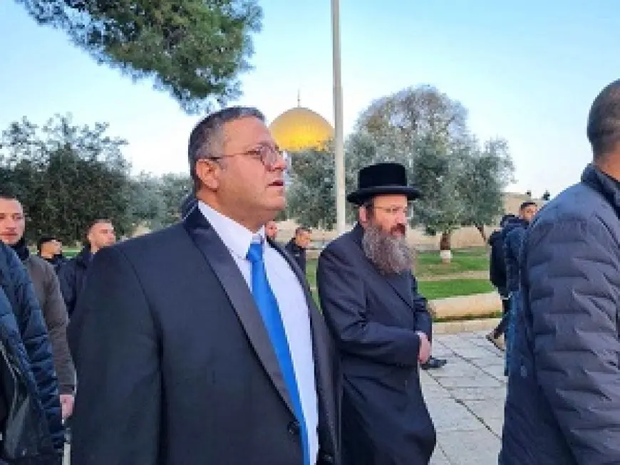 الأوقاف الإسلامية بالقدس: 1251 مستعمرا يتقدمهم بن غفير يقتحمون المسجد الأقصى