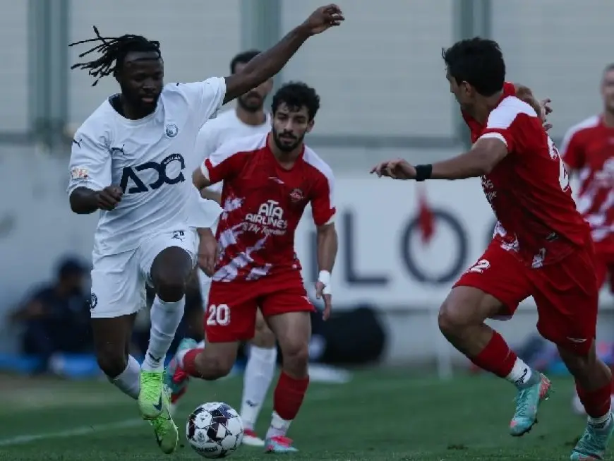 فيستون ماييلي يقود هجوم بيراميدز أمام أسوان