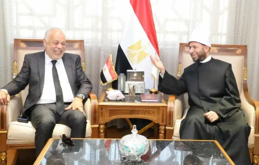 وزير الأوقاف ونقيب المهن التمثيلية يبحثان التعاون في دعم الدراما الدينية والأنشطة الثقافية