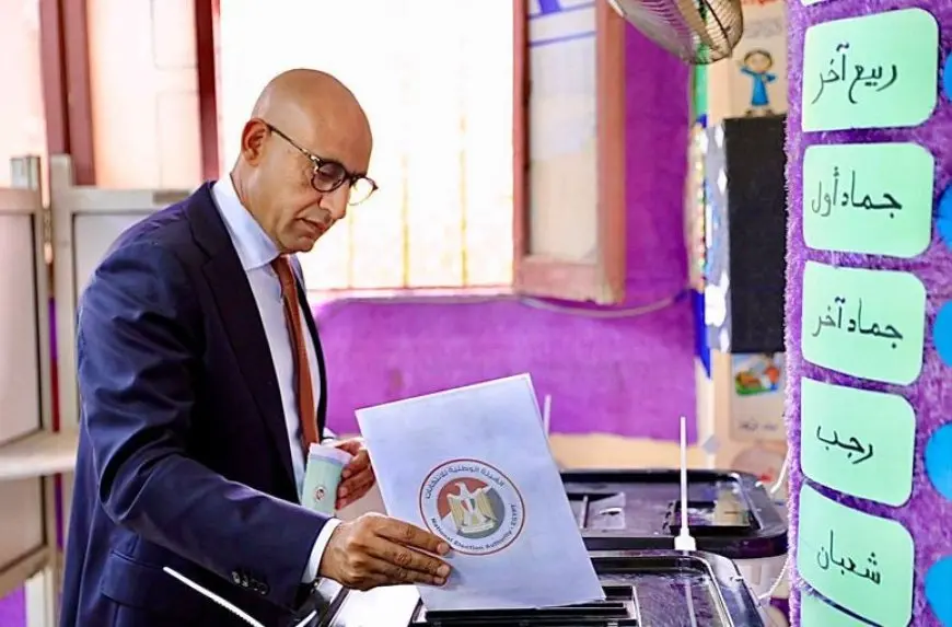 وزير التعليم يدلي بصوته في انتخابات مجلس الشيوخ بمصر الجديدة