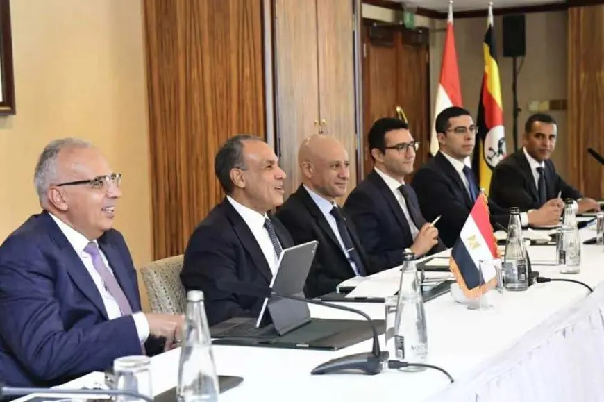 وزير الخارجية يؤكد لنظيره الأوغندي أهمية التعاون وفقا لقواعد القانون الدولي للحفاظ على مصالح دول حوض النيل