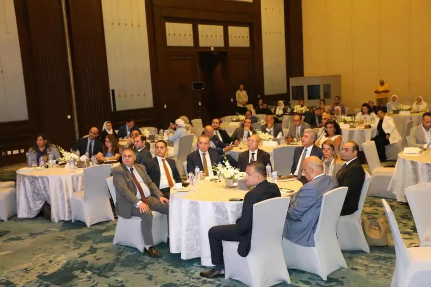 محافظ القاهرة ووزير السياحة يشهدان ختام الحلقة النقاشية عن مشروع منتدى التراث للجامعات – القاهرة التراثية