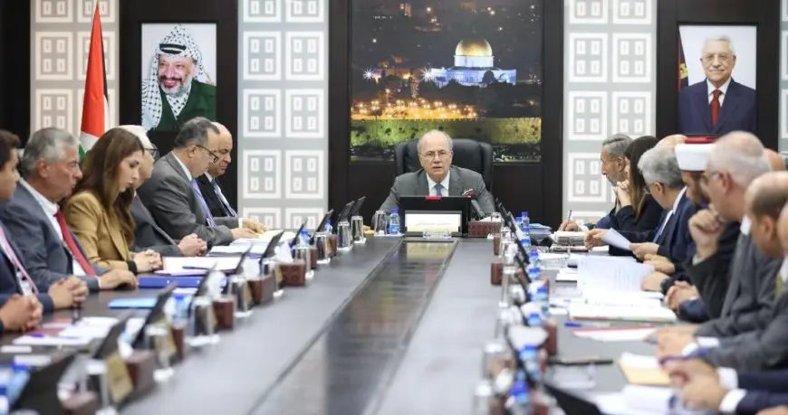 رئيس الوزراء الفلسطيني: جهود مكثفة لإنجاح عقد مؤتمر إعادة إعمار غزة بالتعاون مع مصر