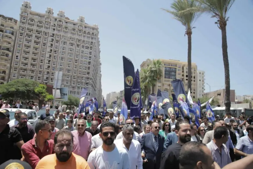 انتخابات مجلس الشيوخ.. مسيرة لحزب حماة الوطن لحشد الناخبين في الإسكندرية