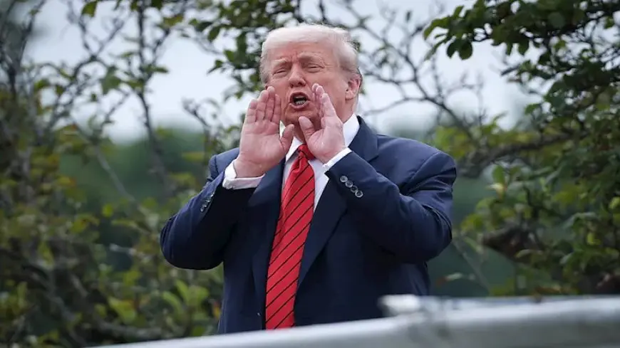 ترامب فوق سطح البيت الأبيض ساخرا: سأقوم بنزهة قصيرة.. وأريد بناء صواريخ نووية