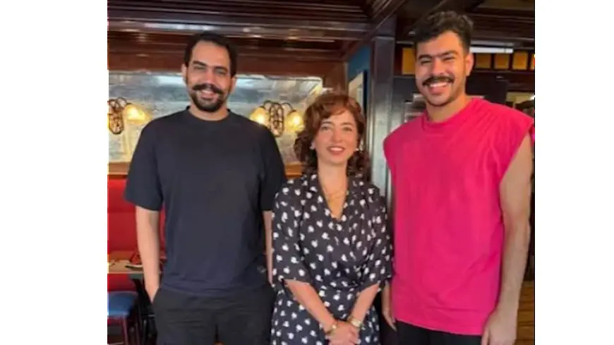 أحمد رمزي يخوض أولى بطولاته الدرامية مع ساندرا نشأت بمسلسل “فخر الدلتا”