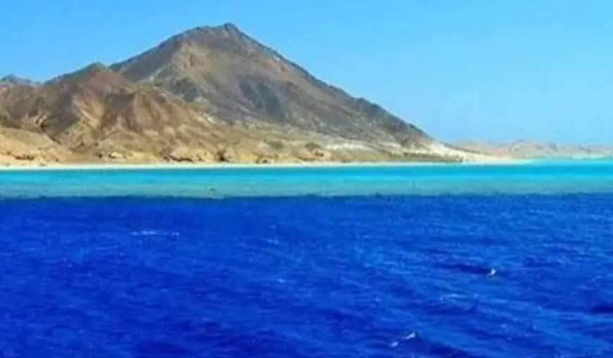 جزيرتا الأخوين في مصر.. جنة البحر الأحمر ومتحف لعشاق الغوص