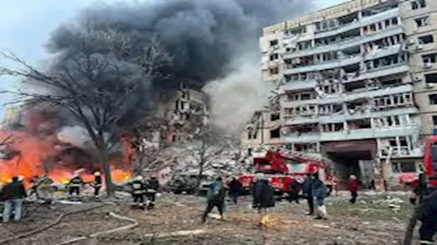 مقتل وإصابة 7 أشخاص في قصف روسي بجنوب شرق أوكرانيا