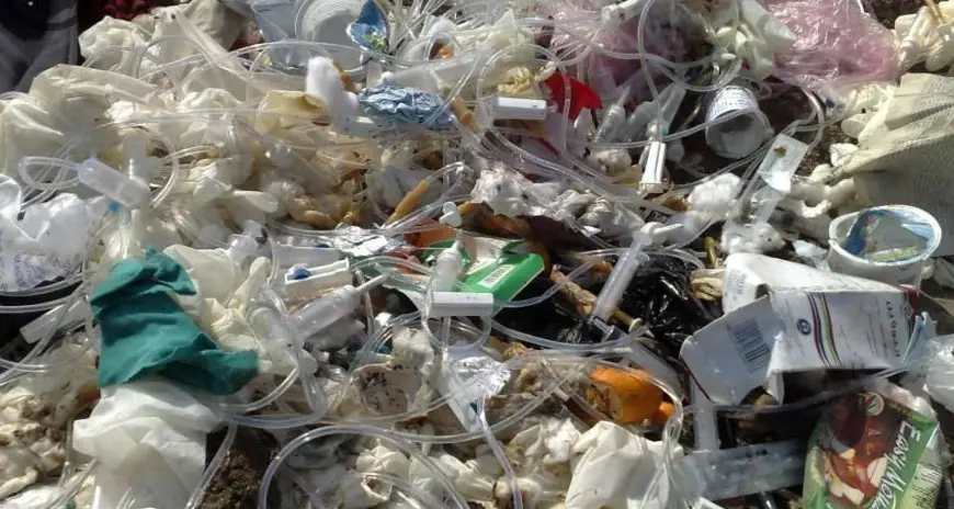 البحث في مكب نفايات عن سجلات قضائية ألقيت بالخطأ في نيو اورلينز الأمريكية