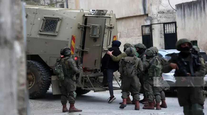 الاحتلال الإسرائيلي يعتقل عددا من الأطفال من الرام شمال القدس