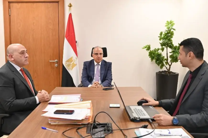 الري تبحث استخدام الأقمار الصناعية والتقنيات الحديثة لرصد ومتابعة ورد النيل والحشائش بالمجاري المائية