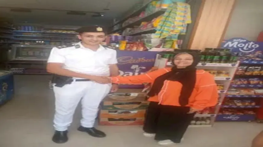 “الرئيس موصي عليكم”.. بائع يهين فتاة من ذوي الهمم والشرطة تنصفها (القصة الكاملة)