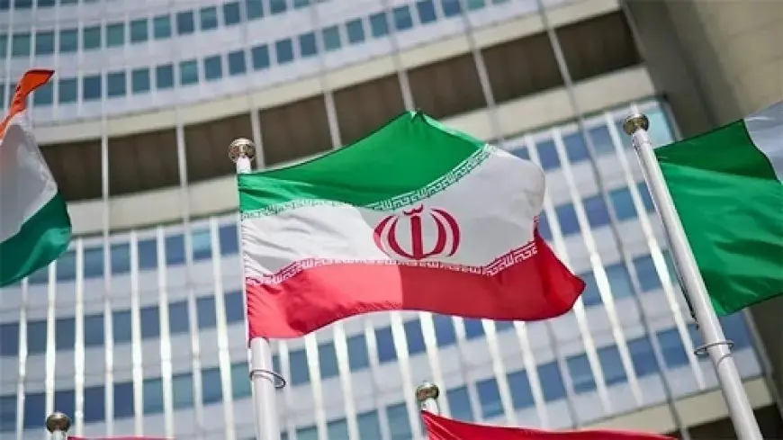 المرشد الأعلى الإيراني يعين مسئولين سابقين في مجلس الدفاع الجديد