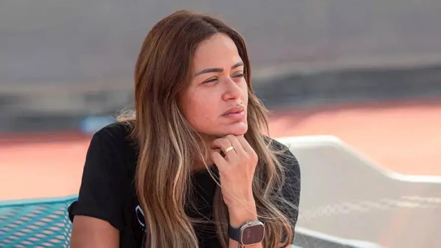“هو يُحيي اللعبة وأنا أُعلي العقلية”.. 9 صور من تعاون ميدو وزوجته في أكاديميته