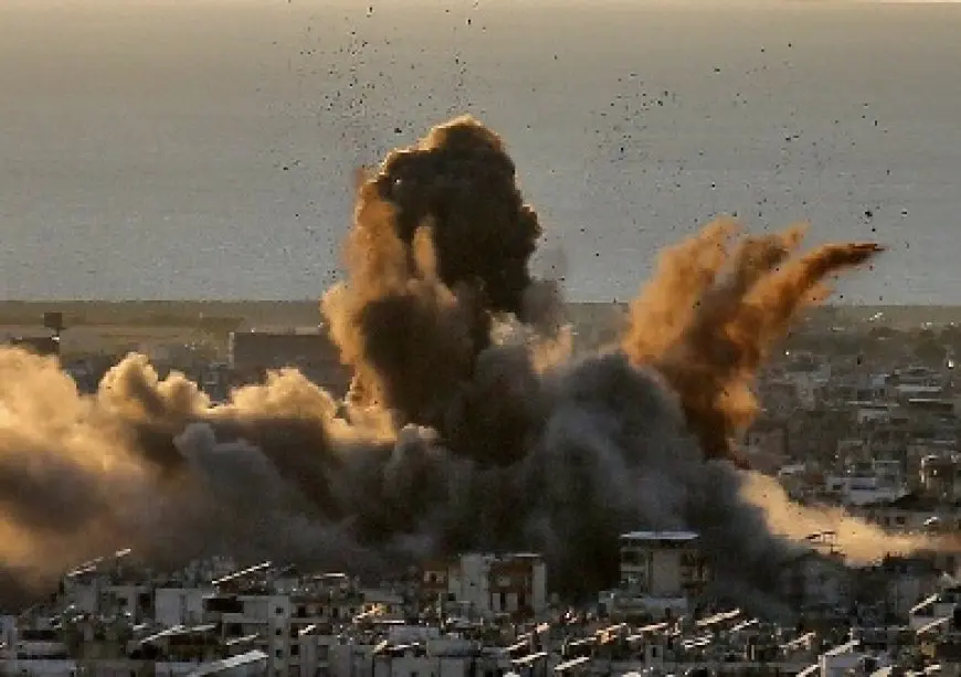 6 شهداء و10 مصابين في غارة للاحتلال على مركبة شرق لبنان