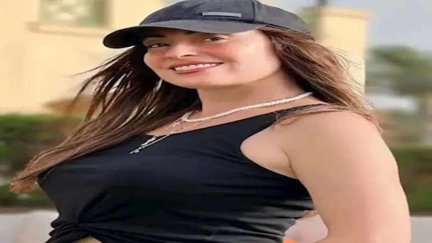 بإطلالة صيفية.. أحدث ظهور لـ نرمين الفقي والجمهور:”قمر الساحل” (صور)