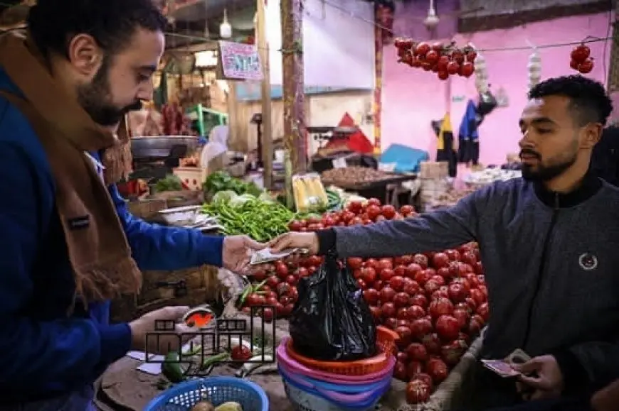 بعد تراجع الدولار.. مطالب برلمانية للحكومة بالتحرك لخفض أسعار السلع