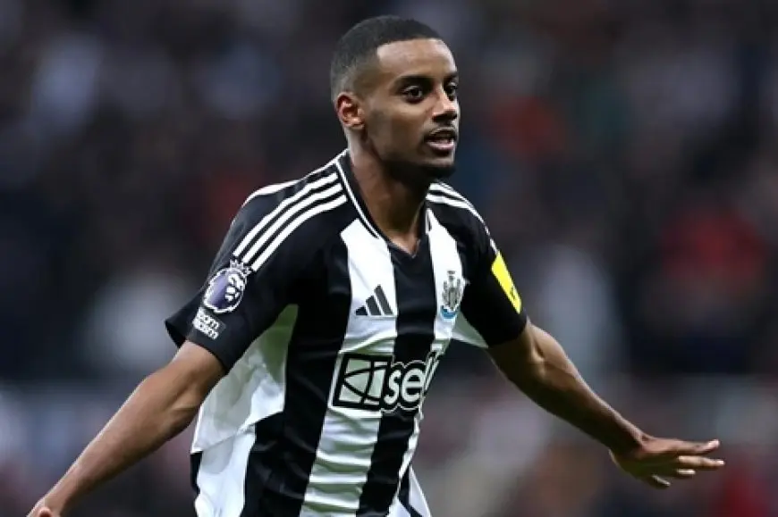 نيوكاسل يرفض رحيل إيزاك إلى ليفربول