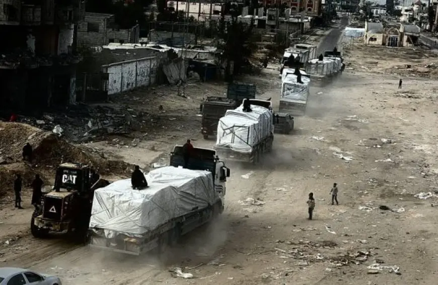 عبور 20 شاحنة مساعدات إماراتية معبر رفح البري دعما لقطاع غزة