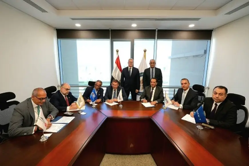وزير البترول يشهد توقيع اتفاق مبادئ لتمويل مشروع إنتاج الصودا آش ومشتقاتها بالعلمين الجديدة