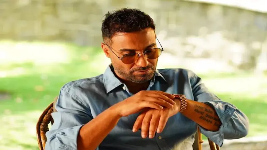 أحمد فهمي ينشر صورة من كواليس فيلم “ابن النادي”