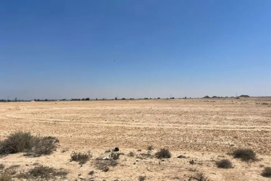 الإسكان: تسليم قطعة أرض 350 فدانا بنظام المطور الصناعي في مدينة برج العرب الجديدة
