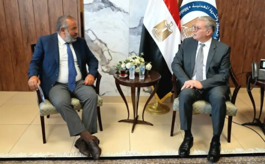 وزير البترول يبحث تسريع إجراءات إطلاق استثمارات مصرية جديدة لتعظيم القيمة المضافة من الفوسفات