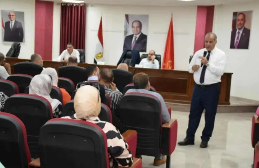 تعليم بورسعيد تناقش تجهيزات الإعدادية والثانوية وخطط تطبيق البكالوريا المصرية