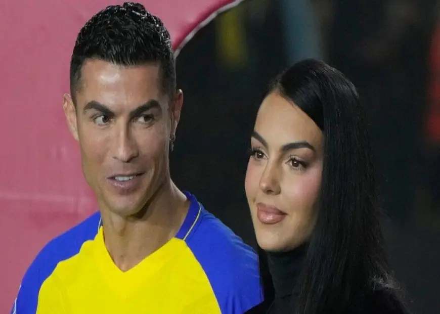رونالدو يتقدم للزواج من جورجينا