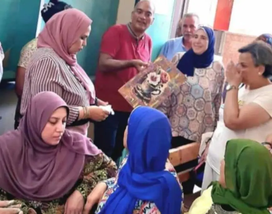 مدير إدارة المنيا التعليمية يتفقد النشاط الصيفي ويشيد بدعم المحافظ في تطوير مهارات الطلاب والمعلمين