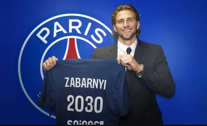 باريس سان جيرمان يعلن التعاقد مع زابارني