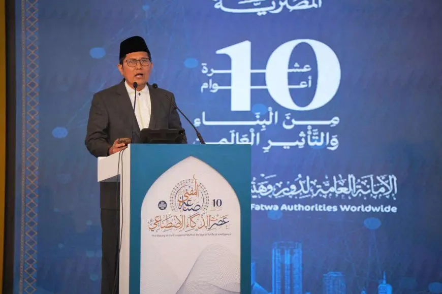 رئيس مجلس العلماء الإندونيسي: الذكاء الاصطناعي مجهول الحال مما يجعله غير مؤهل لأن يكون مفتيا