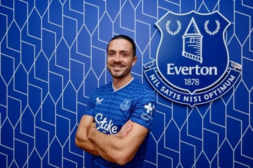 إيفرتون يضم جاك جريليش رسميا