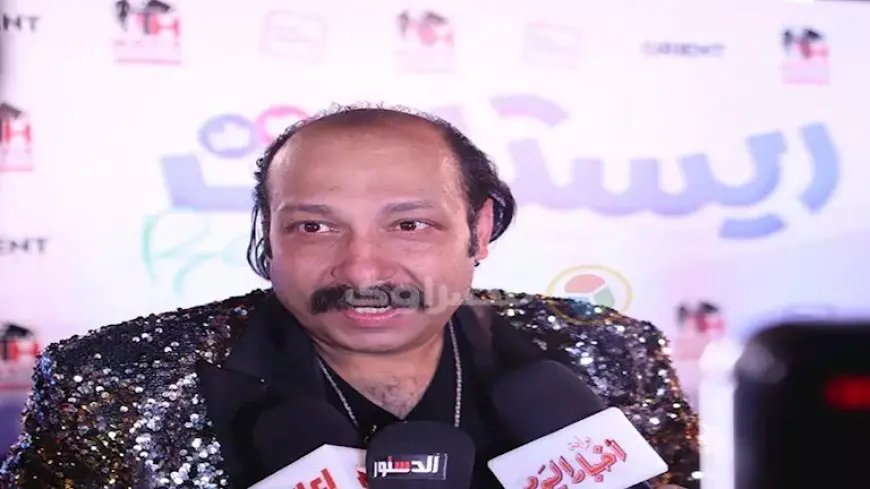 بعد القبض على بلوجر انتحل صفة أنثى.. محمد ثروت: نادية براقع كان عندها بعد نظر