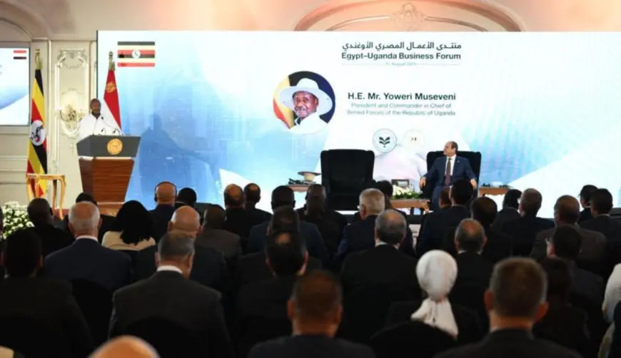 الرئيس السيسي ونظيره الأوغندي يشاهدان فيلمًا تسجيليًّا عن متانة علاقات البلدين