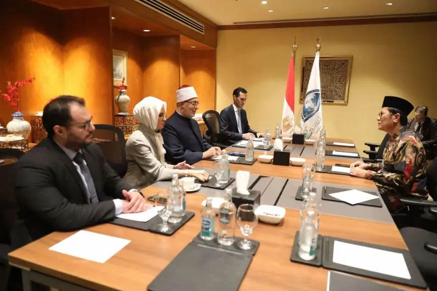 المفتي يستقبل رئيس الهيئة الدينية والشئون الإسلامية بمنغوليا على هامش المؤتمر العالمي للإفتاء