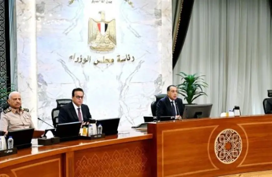 رئيس الوزراء: حريصون على إتاحة كل الوسائل التي تضمن حرية التعبير وعرض جميع الآراء