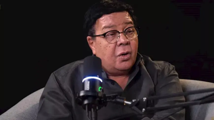 “احنا جهلة”.. أحمد آدم ينتقد السوشيال ميديا: 14 لايك ممكن يخلوا واحد محلل سياسي ورياضي