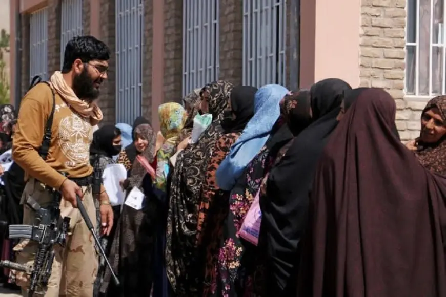 زعيم طالبان يحذر الأفغان: الله سيعاقب بشدة الذين لا يشكرون الحكم الإسلامي في البلاد