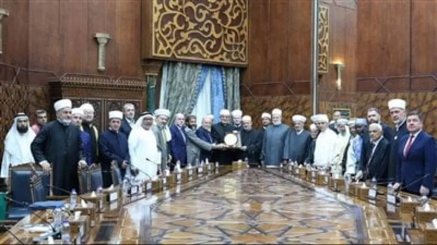 مجلس حكماء المسلمين يدين موافقة الاحتلال على بناء 3400 وحدة استيطانية جديدة بالضفة والقدس