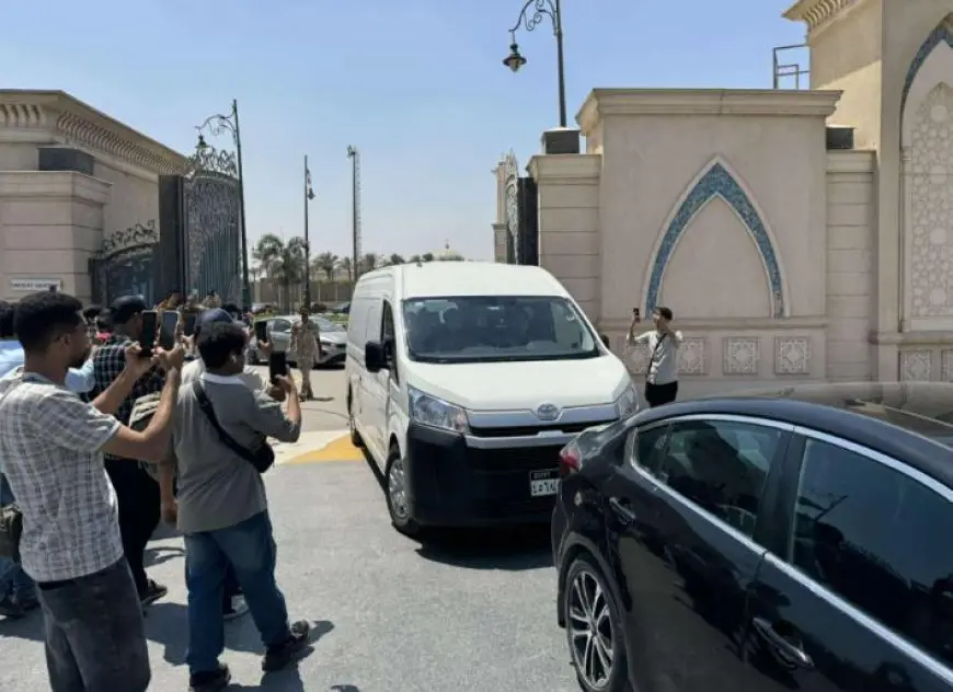 تشييع جثمان مدير التصوير تيمور تيمور وسط حضور عدد من الفنانين