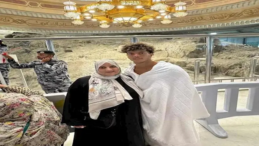 والدته بكت بسببه وشقيقين أحدهما لاعب كرة.. 15 صورة وأبرز المعلومات عن عائلة إمام عاشور نجم الأهلي